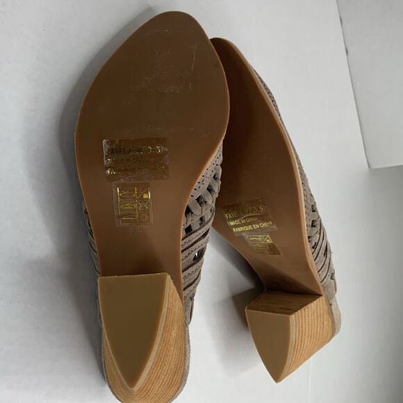 Jeffrey Campbell Favella taupe woven suede mules NWOB - Picture 9 of 10